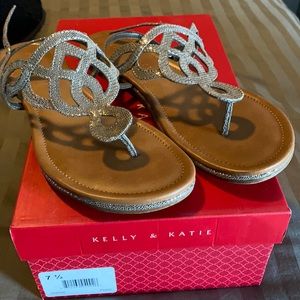 EUC Women’s Kelly & Katie Sandals Size 7.5